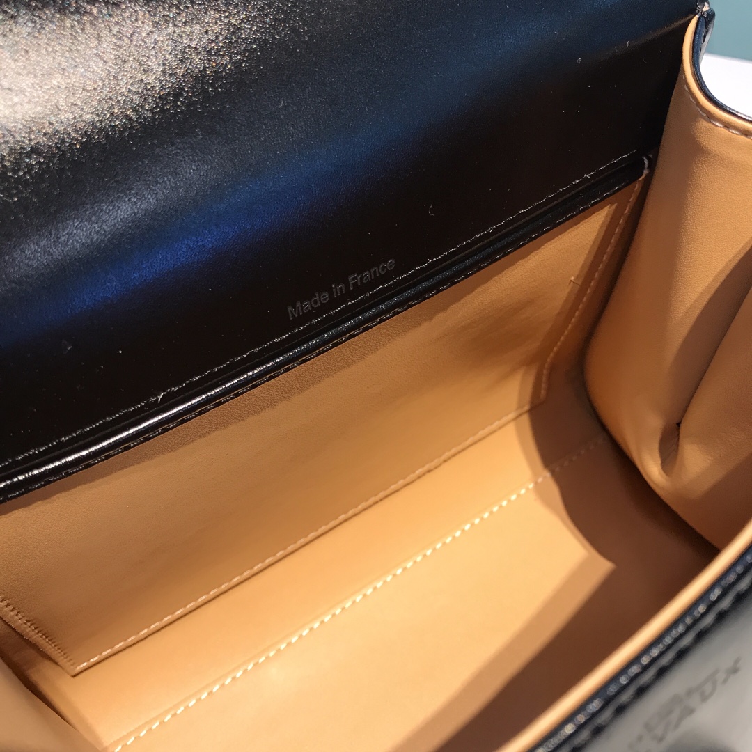 델보 브리앙 박스백 미니